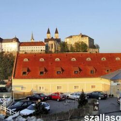 Tapó Fogadó és Királyi Étterem Veszprém