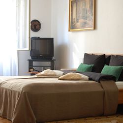 Painter Apartment Budapest - hálószoba dunai panorámával 