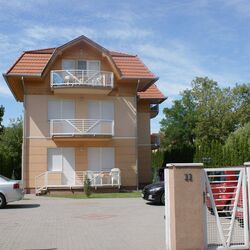 Árnyas Apartmanház Balatonlelle - 