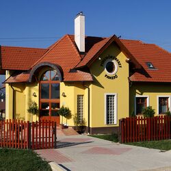 Pihenőkereszt Panzió Sopron - 